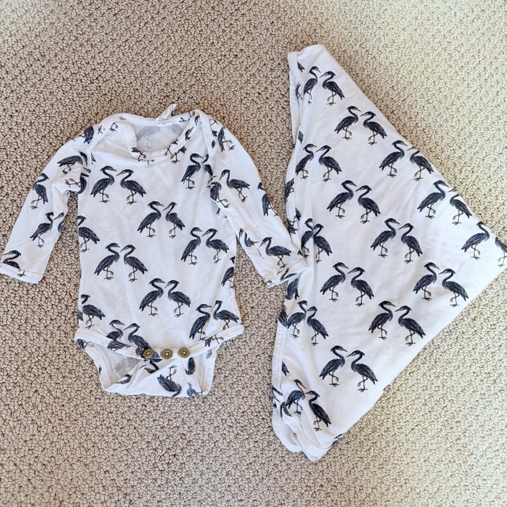 Kate Quinn Blue “Woods” Print Kids Bodysuit and Swaddle Blanket - Picture 2 of 5